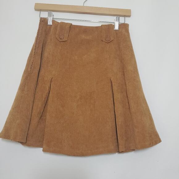 ModCloth | Corduroy Pleated Flare Skirt Retro and Neutral - Picture 2 of 8